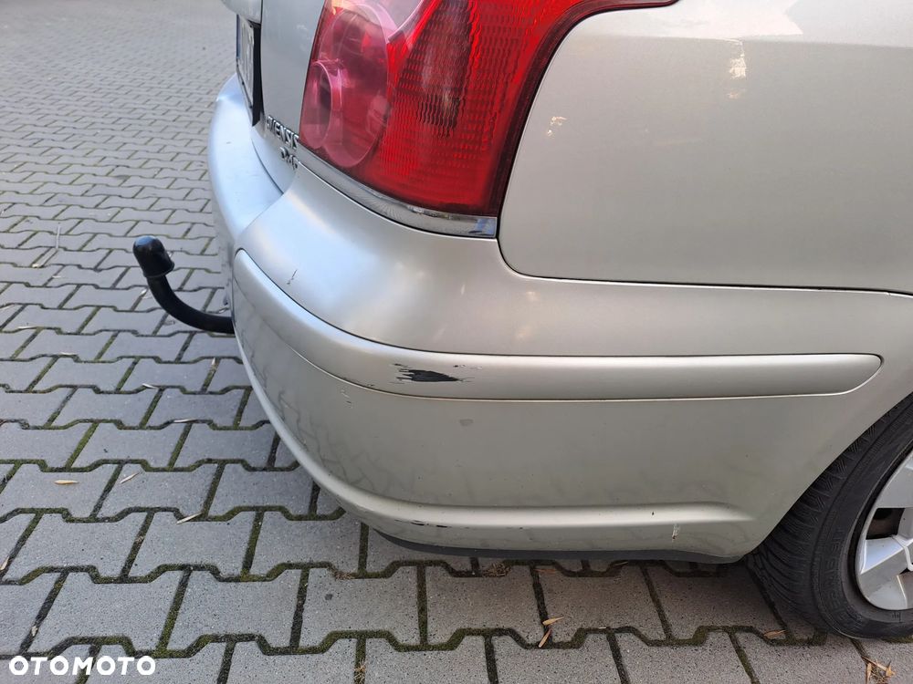 Toyota Avensis 2.0 D-4D - 9