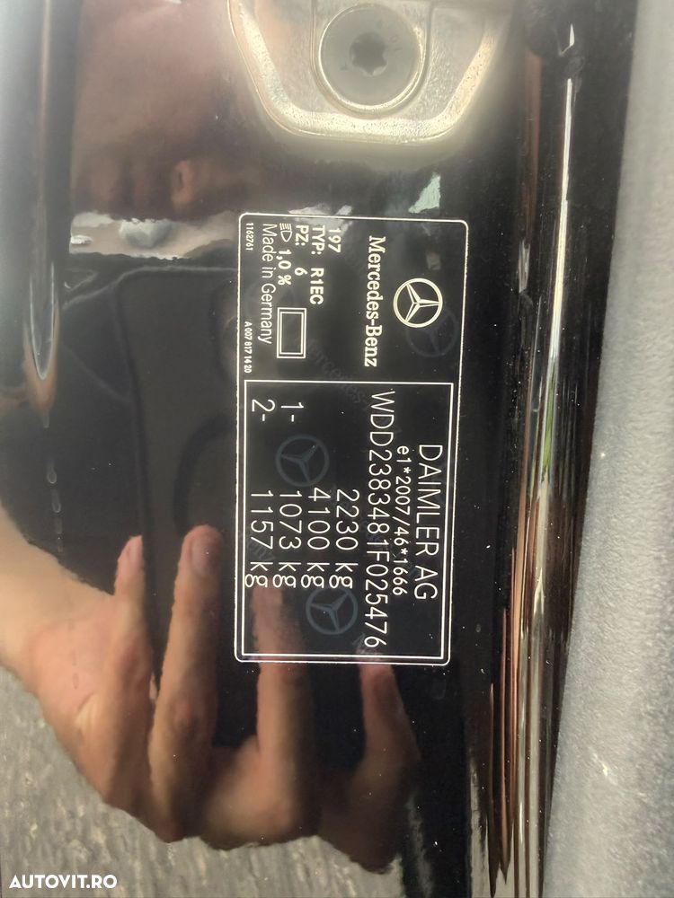 Mercedes-Benz E 300 - 22
