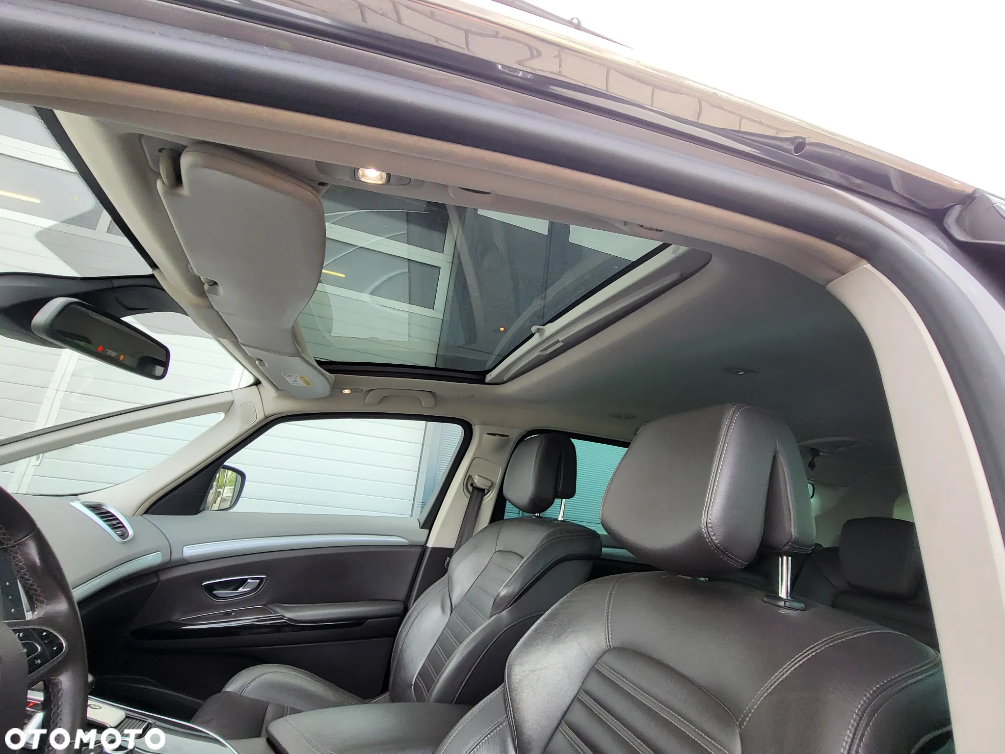 Renault Espace 1.6 dCi Energy Initiale Paris EDC 7os - 12