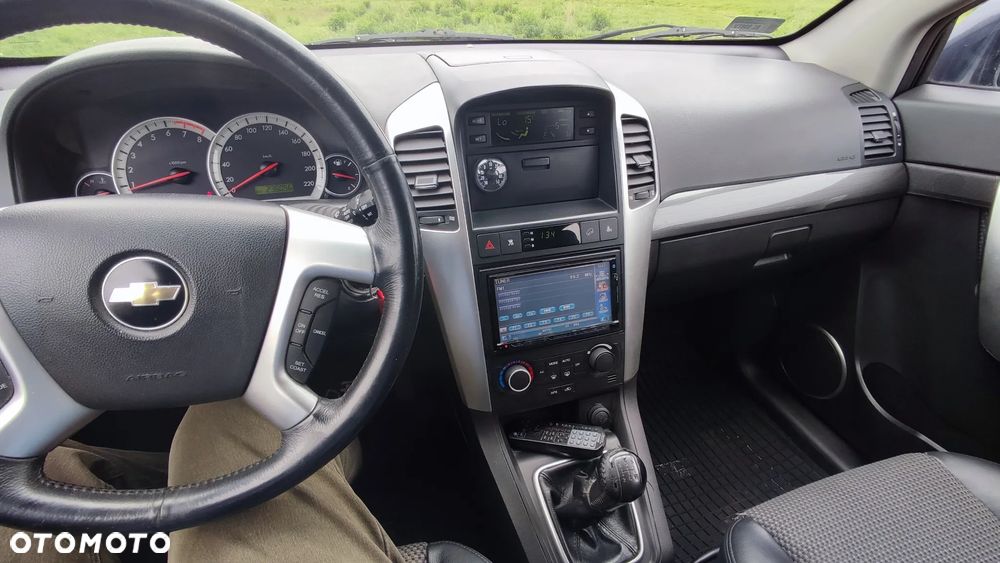 Chevrolet Captiva 2.4 4WD 7 Sitzer LT - 8