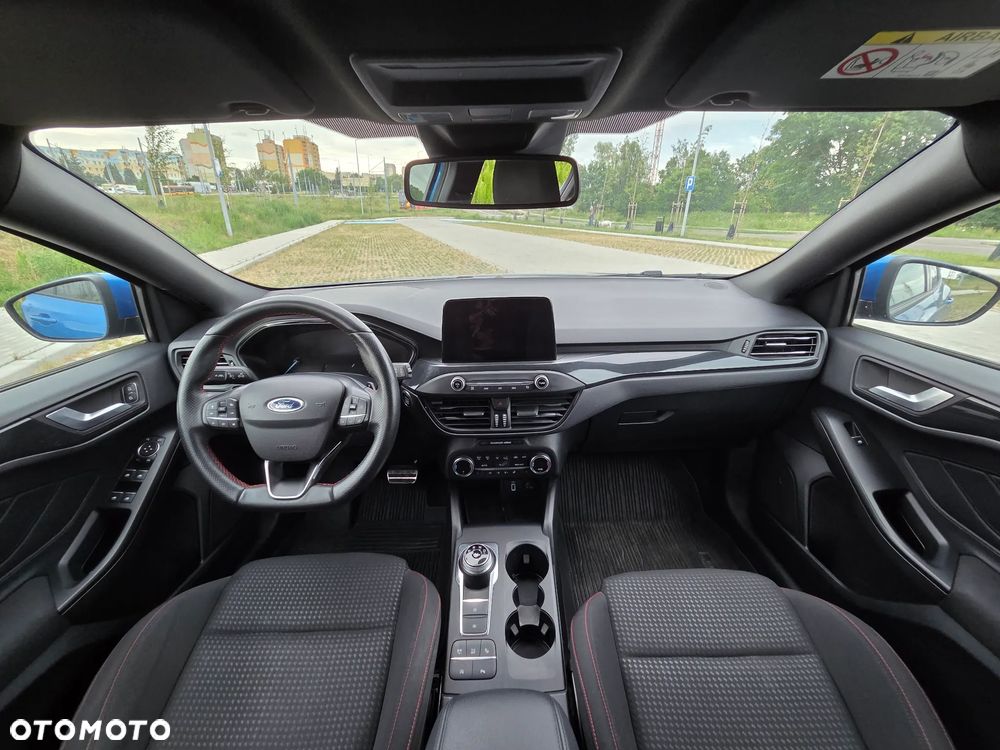 Ford Focus 1.5 EcoBoost ST-Line - 10