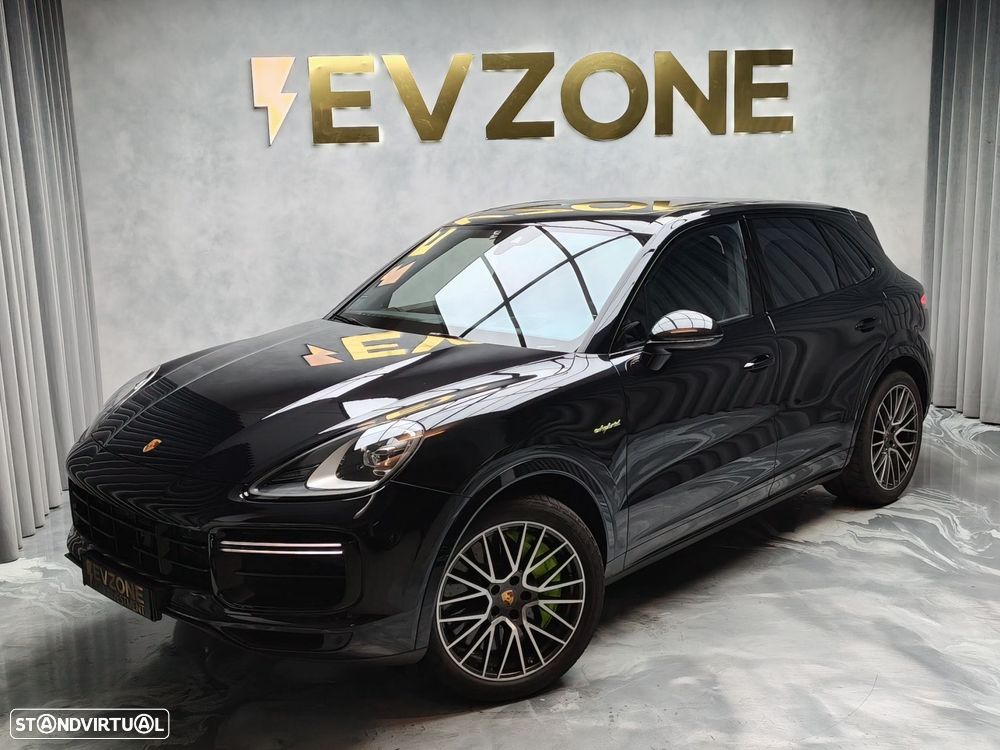 Porsche Cayenne Turbo S E-Hybrid - 2