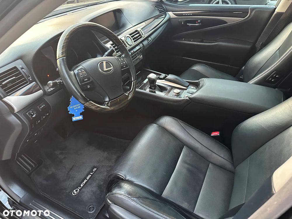 Lexus LS 460 Superior AWD - 27