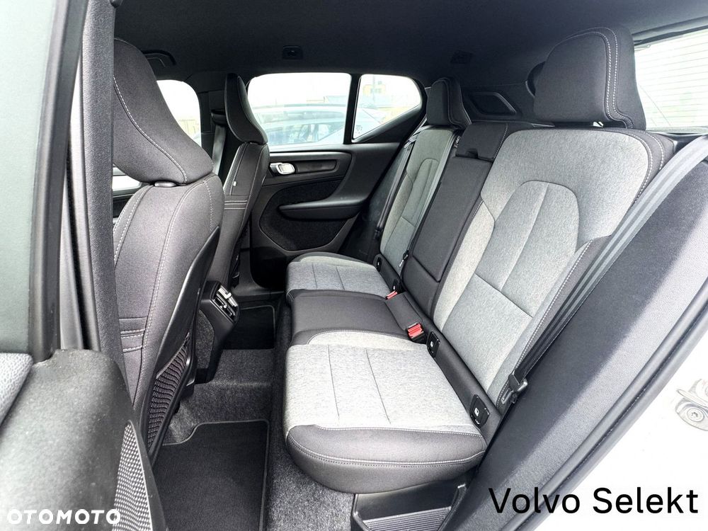 Volvo XC 40 - 32