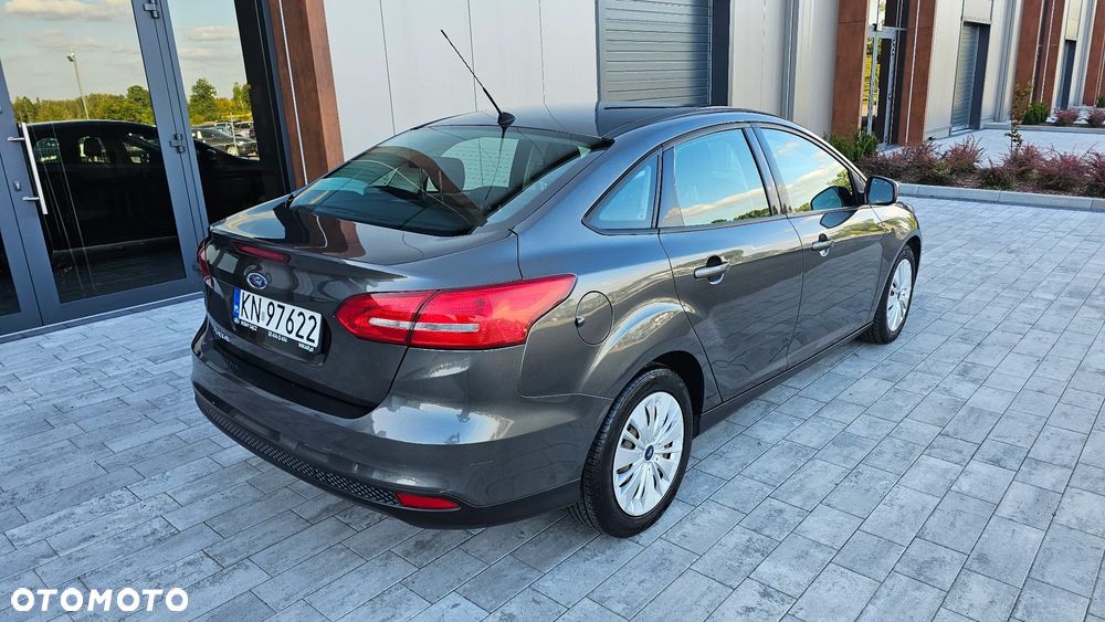Ford Focus 1.6 Trend - 4