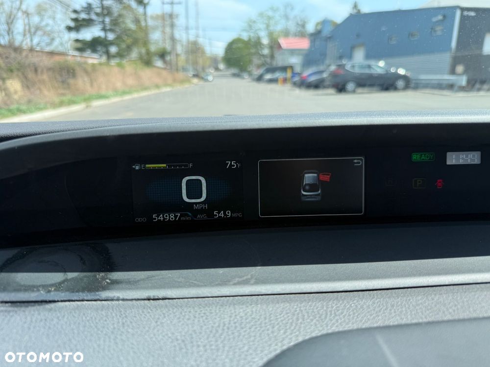 Toyota Prius 1.8 Hybrid Premium - 8