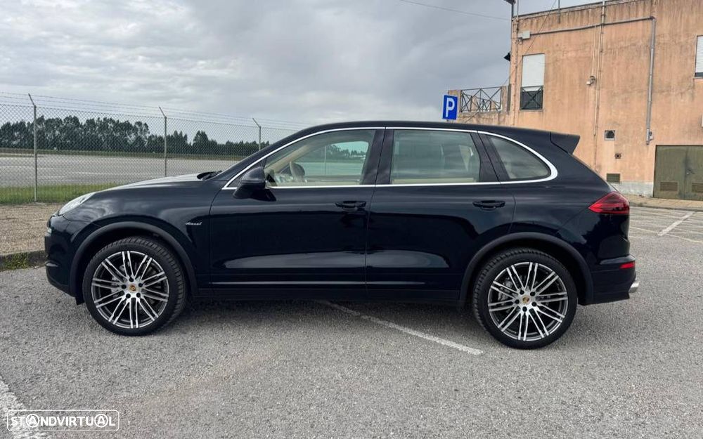 Porsche Cayenne S - 5