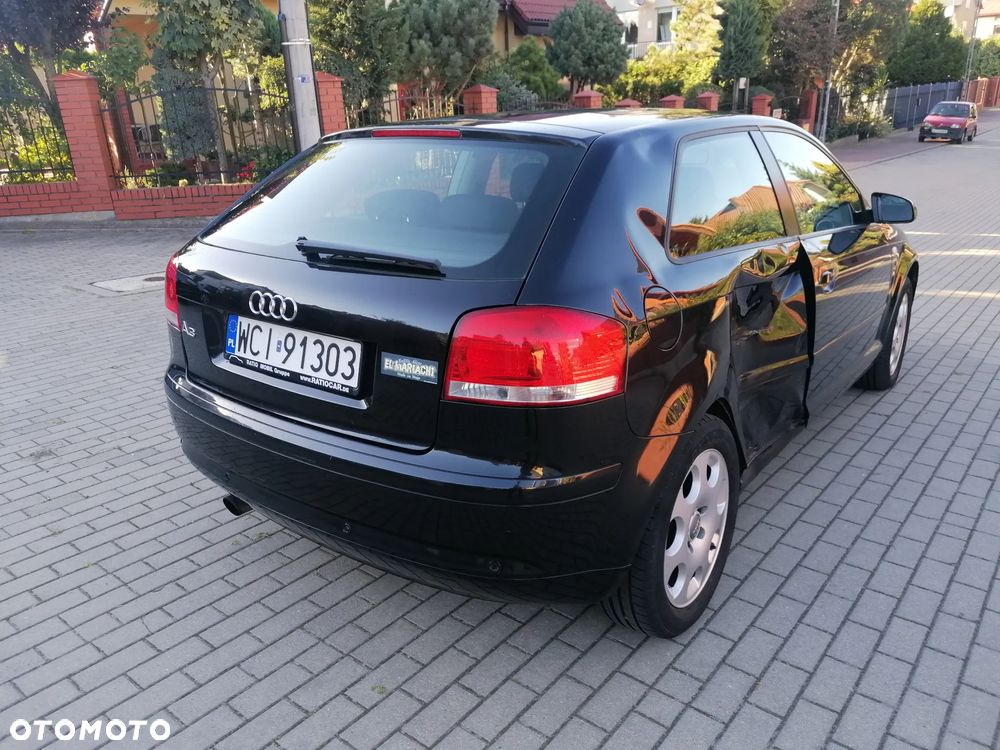 Audi A3 1.6 Attraction - 11