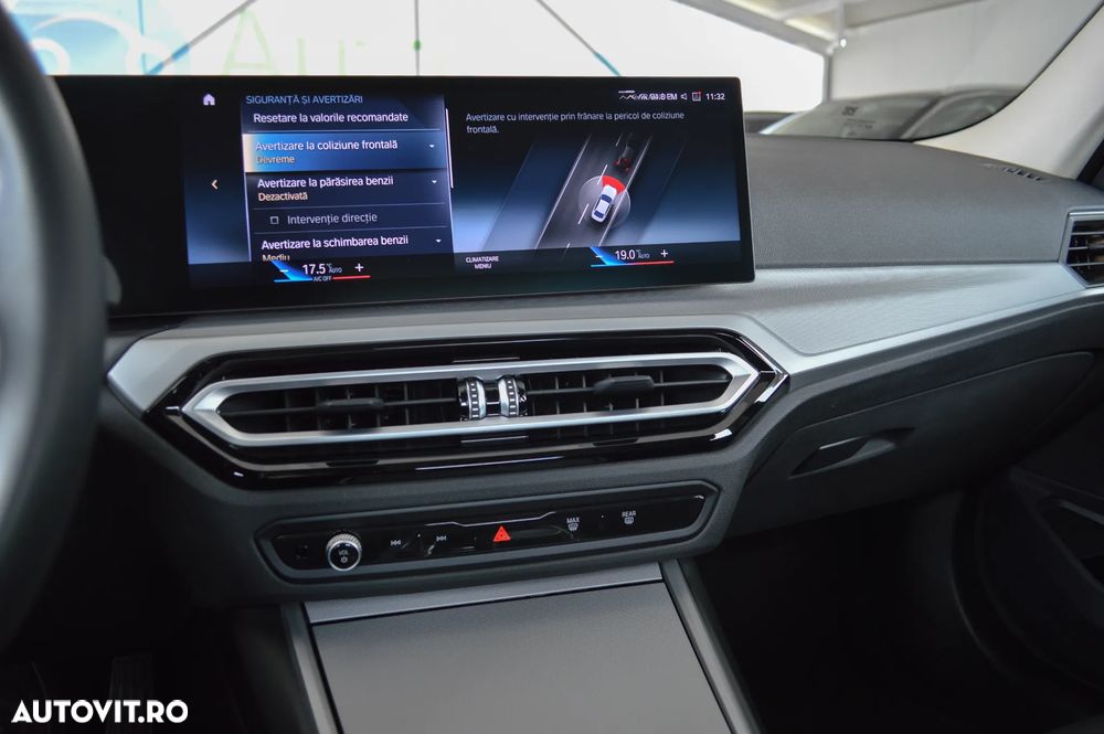 BMW Seria 3 320i Aut. Luxury Line - 9