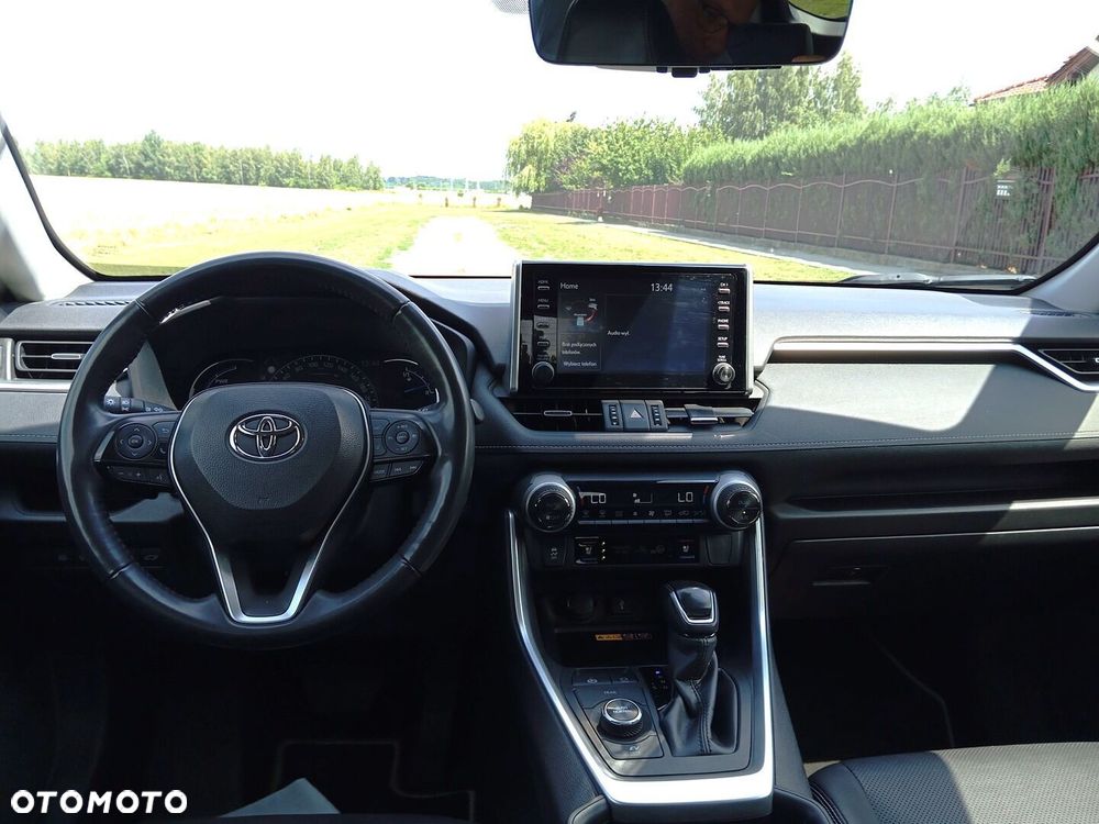Toyota RAV4 - 10