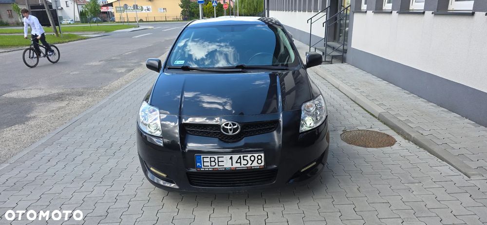 Toyota Auris 2.0 D-4D Prestige - 1