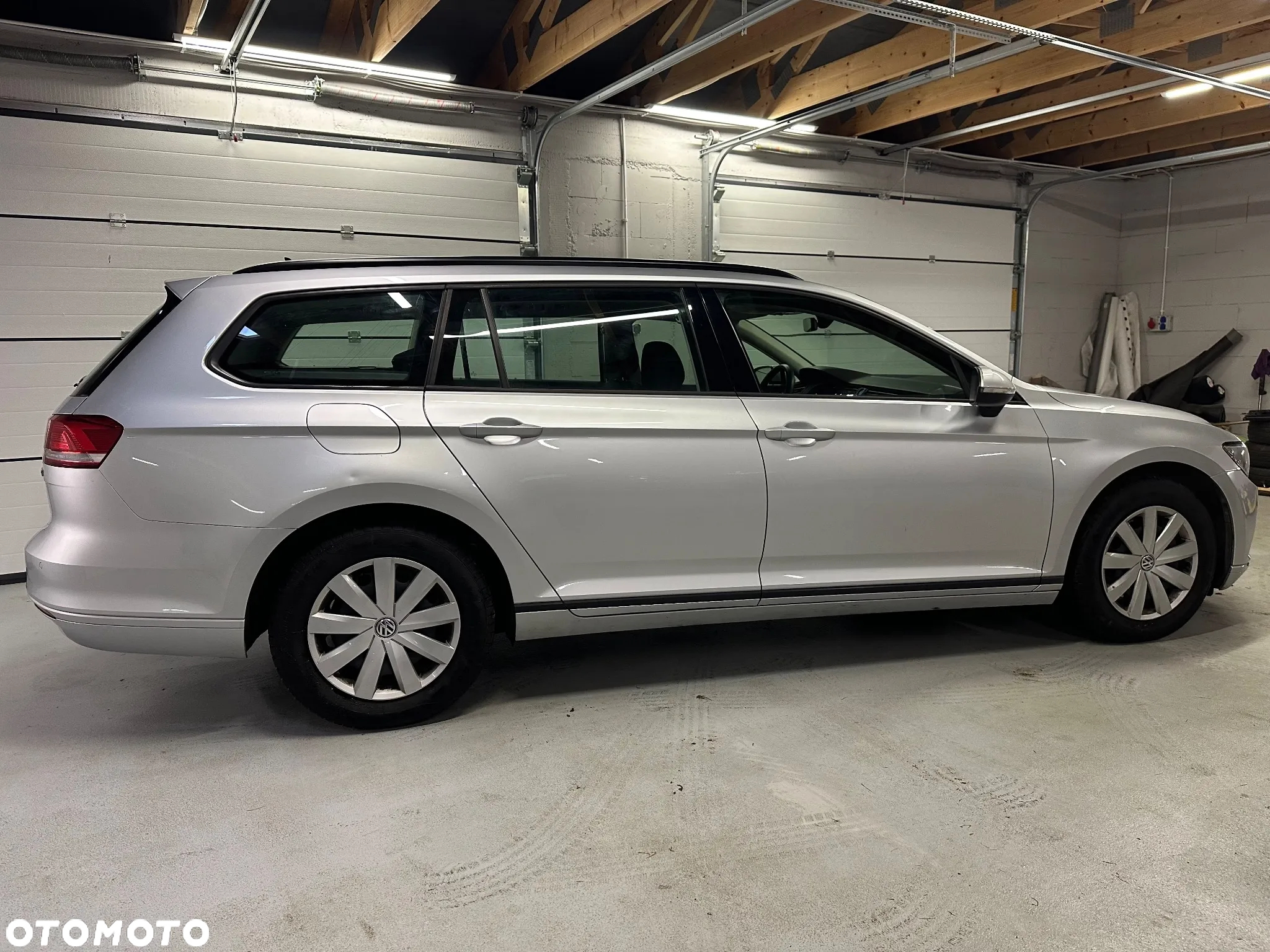 Volkswagen Passat 2.0 TDI SCR Comfortline - 6