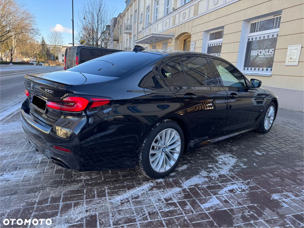 BMW Seria 5 530i GPF xDrive M Sport sport - 16