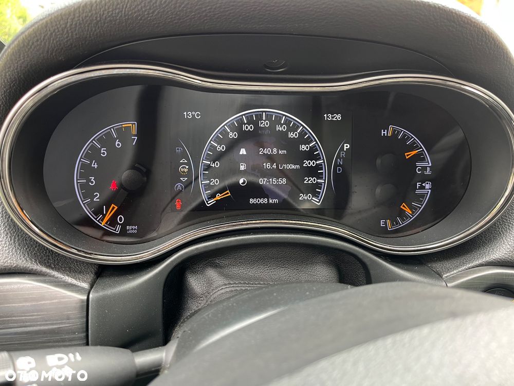 Jeep Grand Cherokee - 19