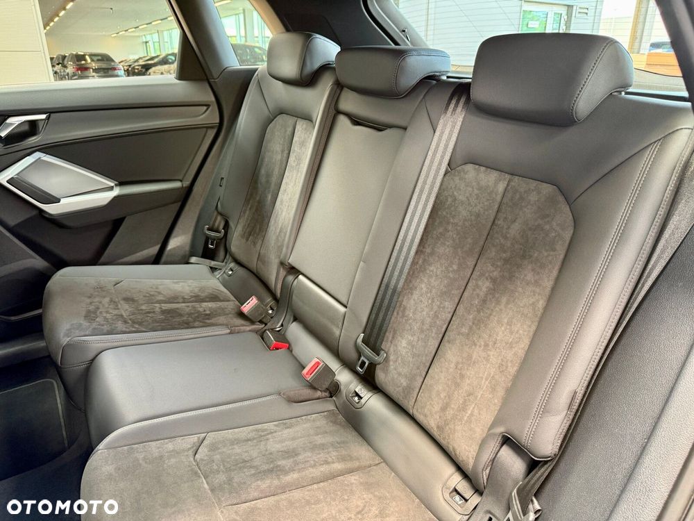 Audi Q3 - 12