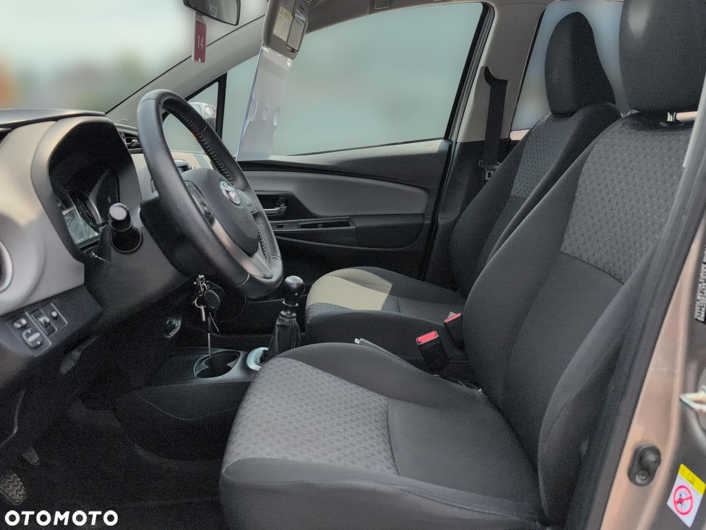 Toyota Yaris - 15