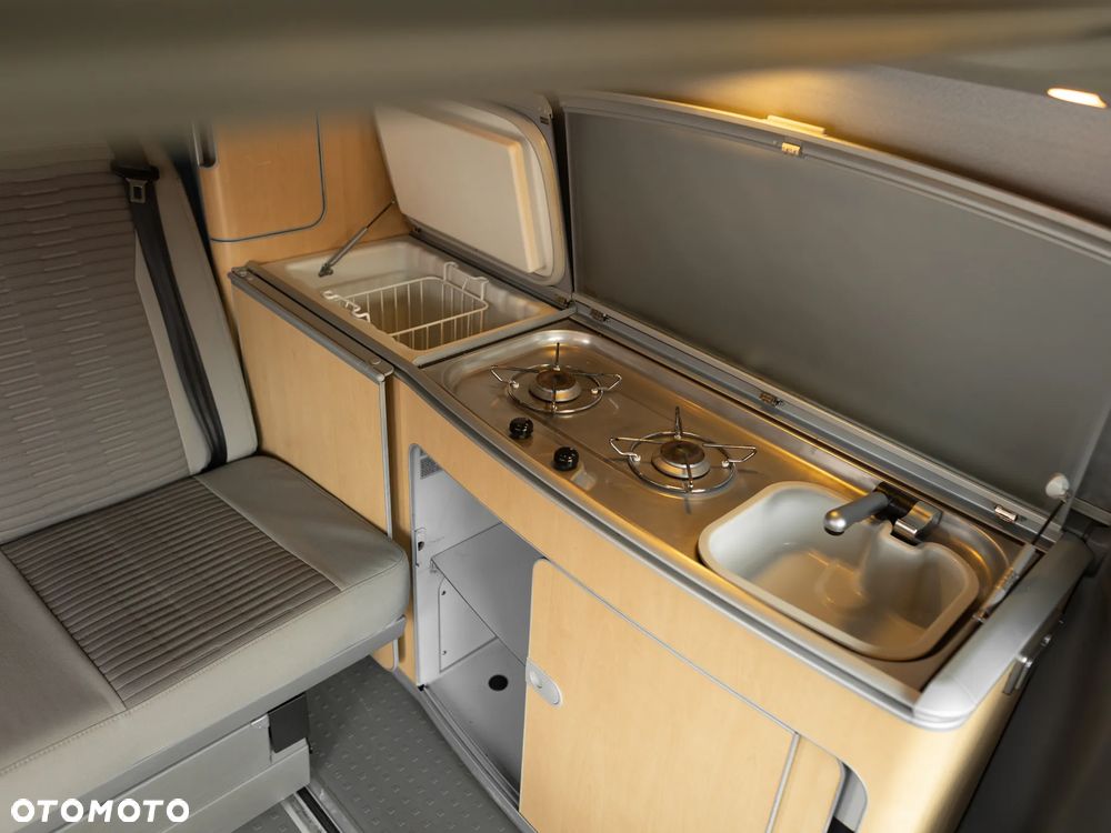 Volkswagen California - 24