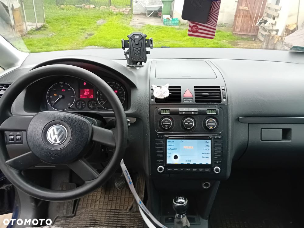 Volkswagen Touran 2.0 TDI Highline - 7