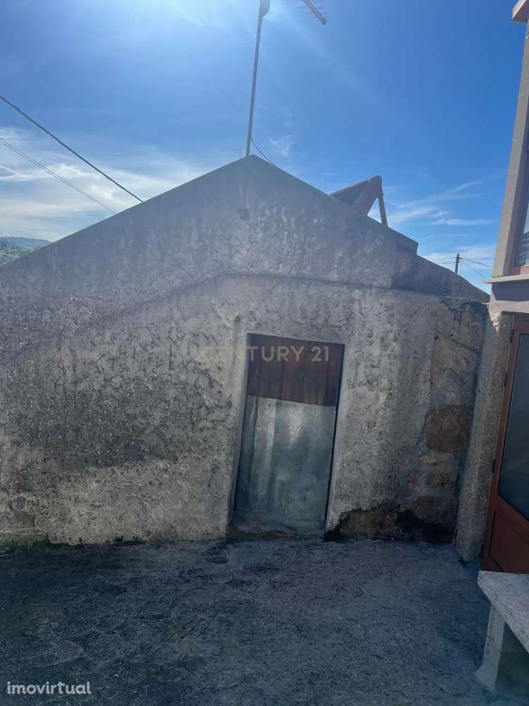 Moradia no centro de Cinfães - Grande imagem: 2/5