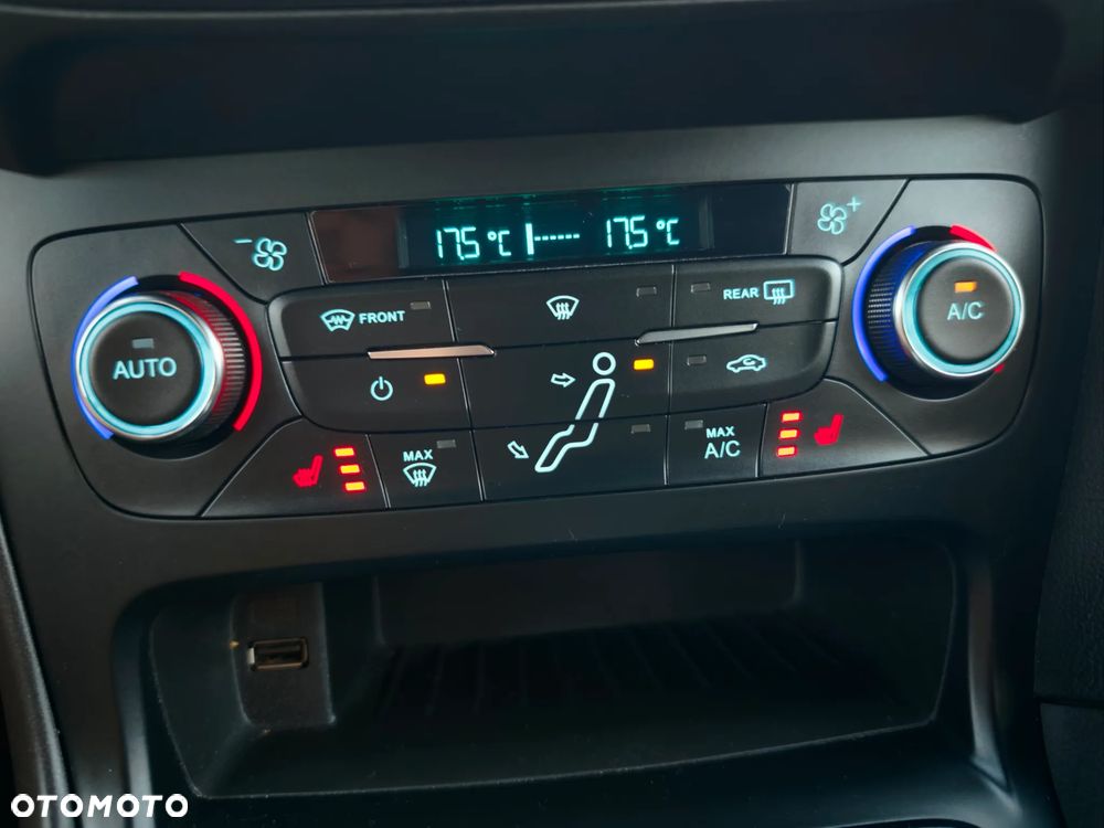 Ford Kuga - 29