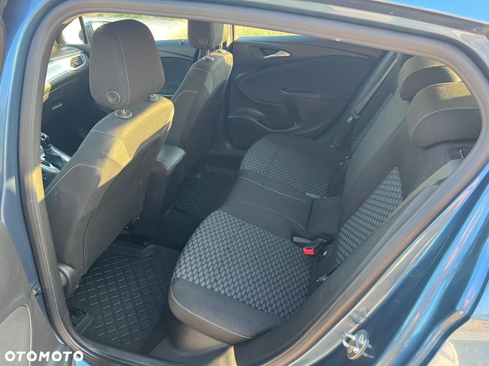 Opel Astra V 1.4 T Dynamic S&S - 9