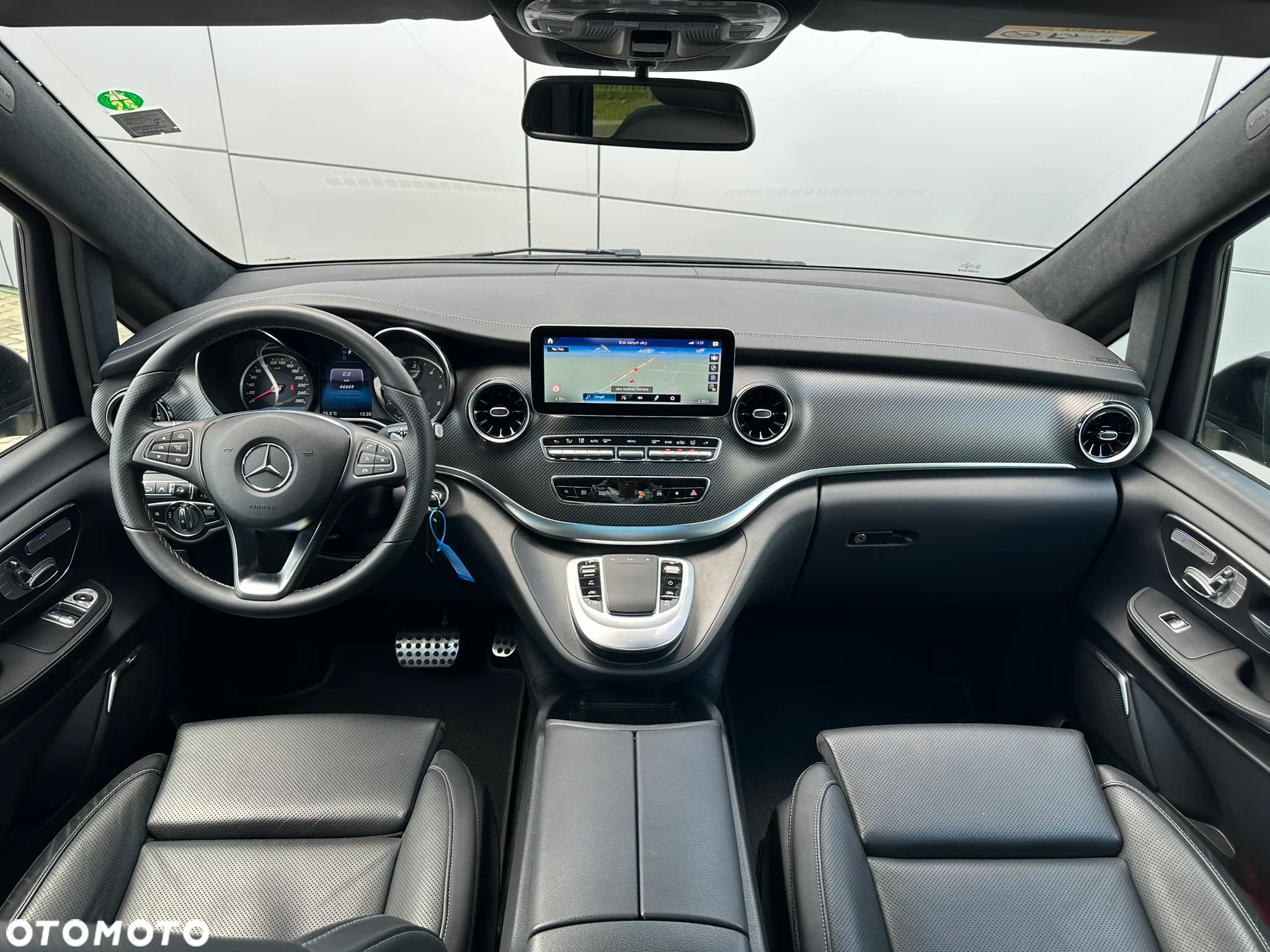 Mercedes-Benz Klasa V 300 d 4-Matic Exclusive 9G-Tronic (d³ugi) - 8