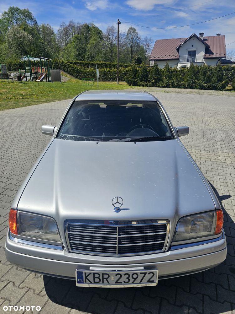 Mercedes-Benz Klasa C 180 Elegance - 1