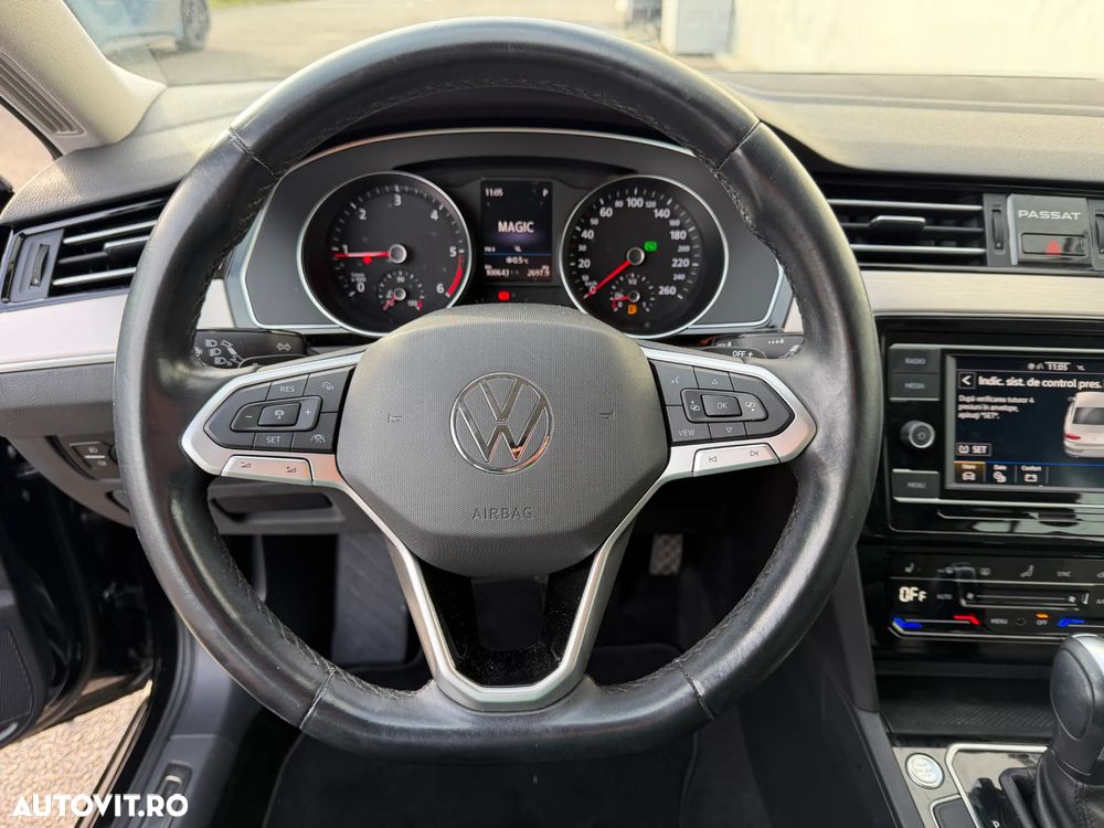 Volkswagen Passat 2.0 TDI DSG Highline - 13