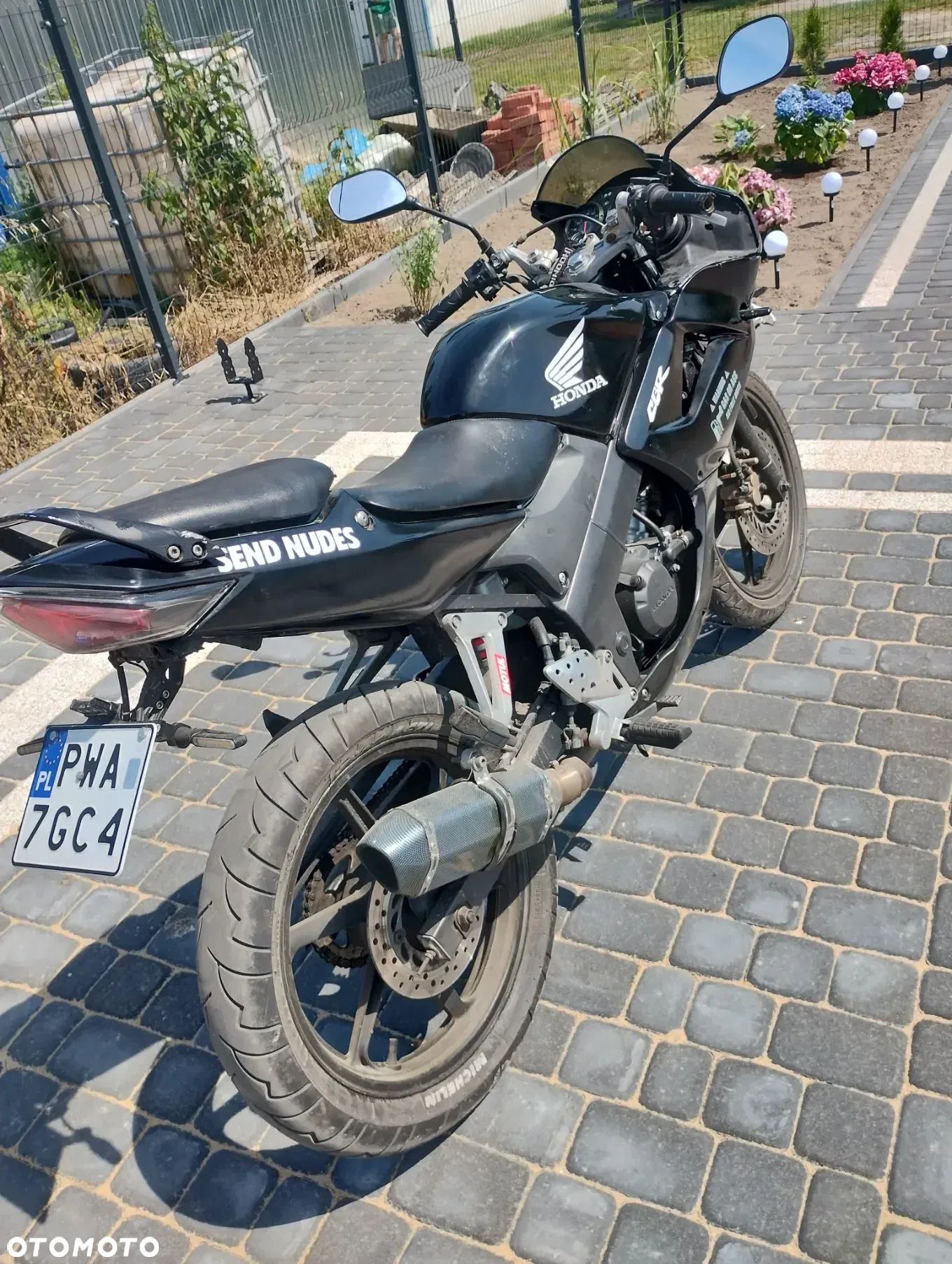Honda CBR - 1