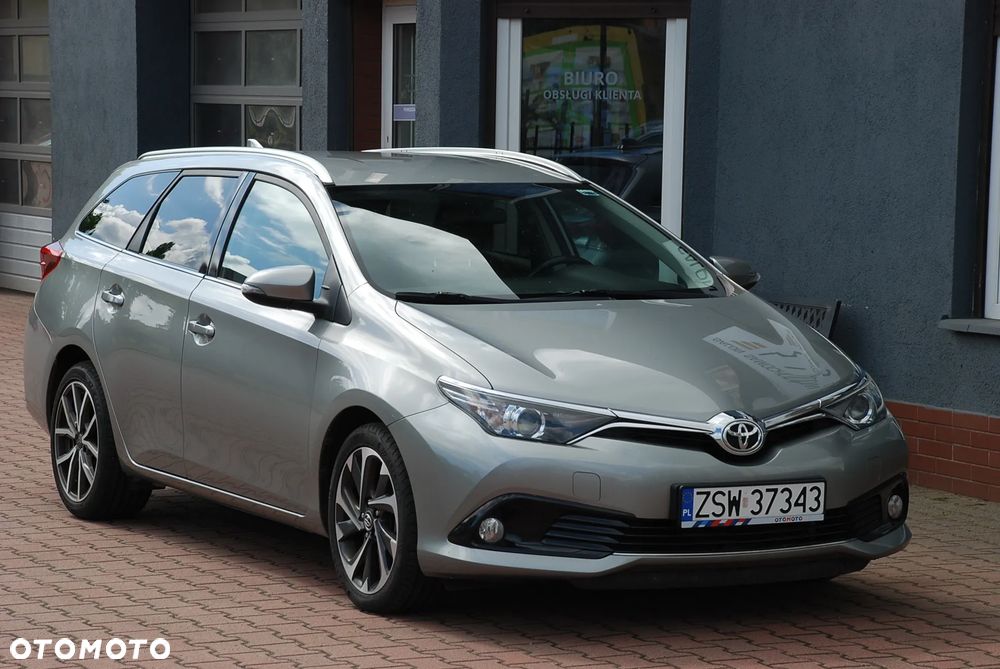 Toyota Auris 1.6 D-4D Edition-S - 2