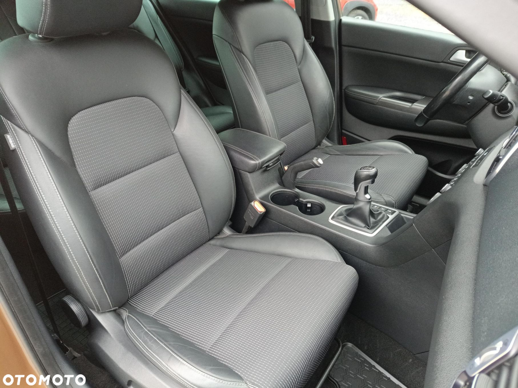 Kia Sportage 1.6 GDI L 2WD - 13