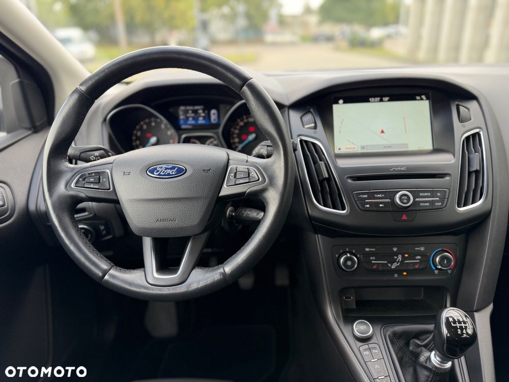 Ford Focus 1.0 EcoBoost Titanium Business - 10