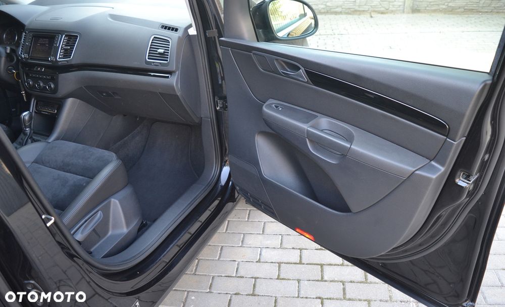 Volkswagen Sharan 2.0 TDI DSG Highline Black Style - 27