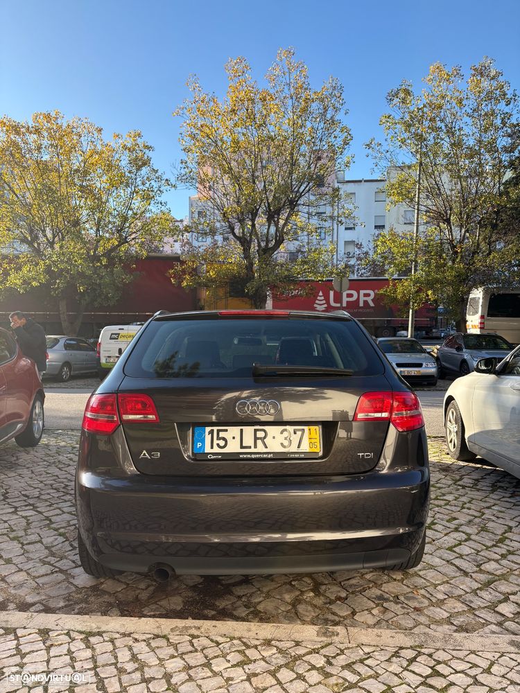 Audi A3 Sportback 1.6 TDI Attraction - 4