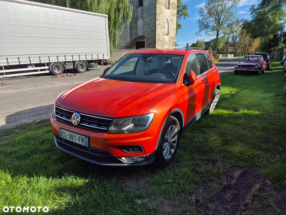 Volkswagen Tiguan - 2