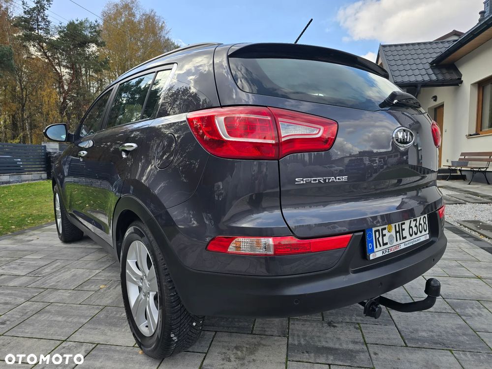 Kia Sportage 2.0 L - 14