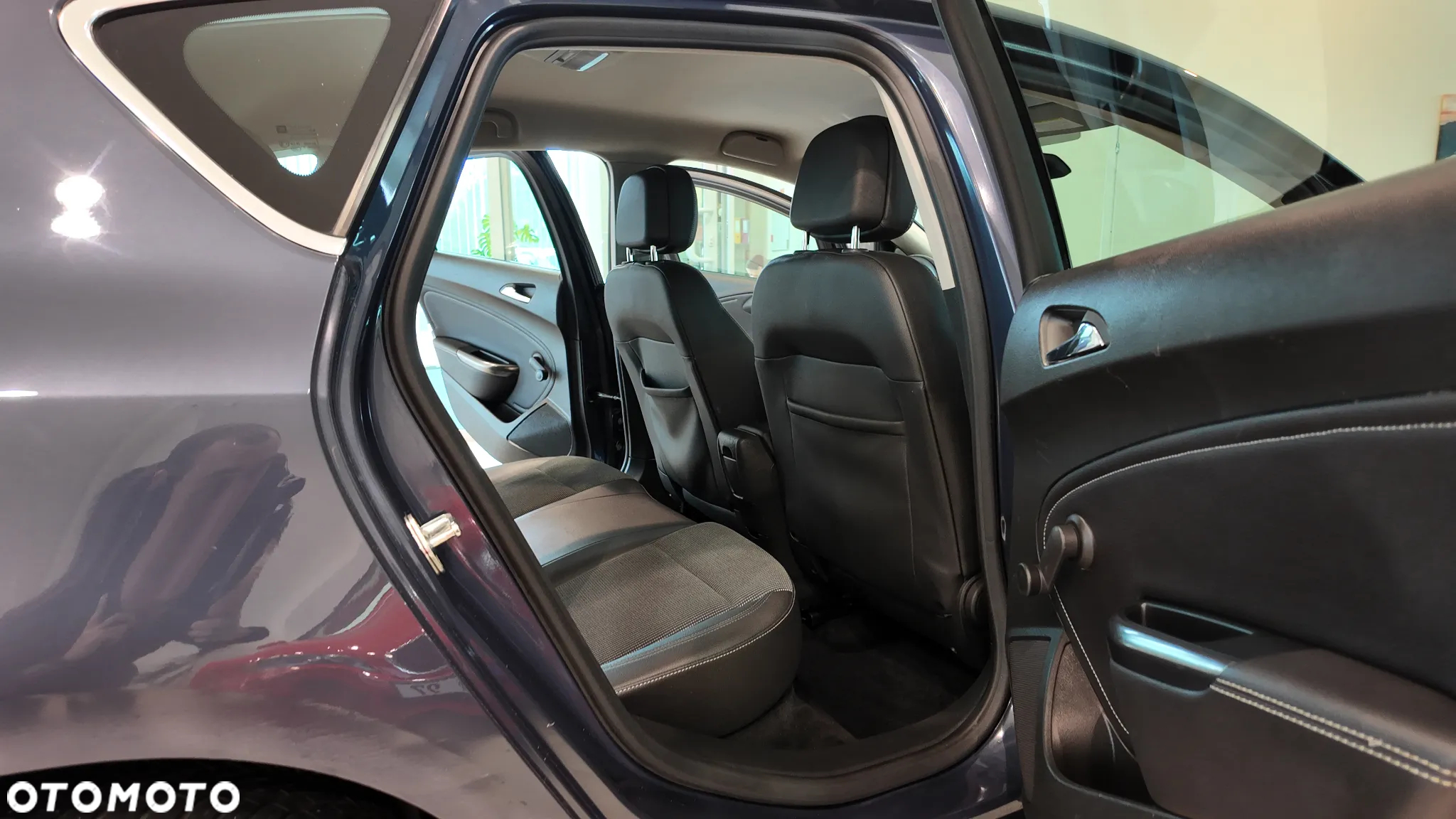 Opel Astra 1.6 Active - 33