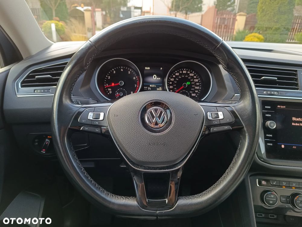 Volkswagen Tiguan - 10