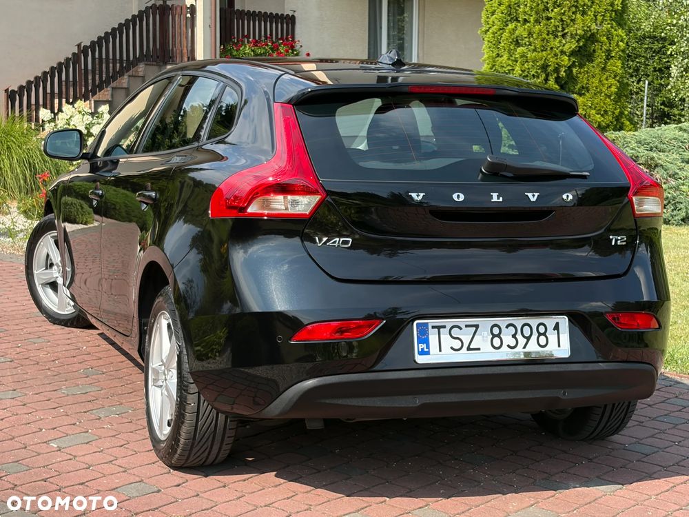Volvo V40 T2 Momentum - 13
