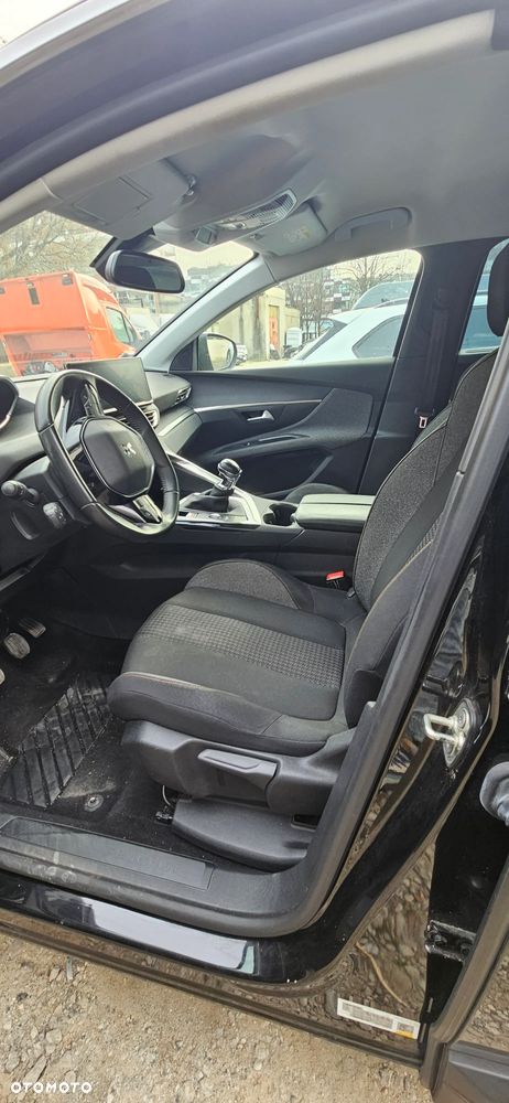 Peugeot 5008 PureTech 130 Stop & Start Active Business-Paket - 24
