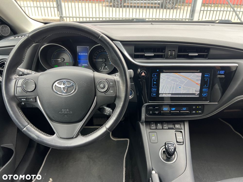 Toyota Auris - 23