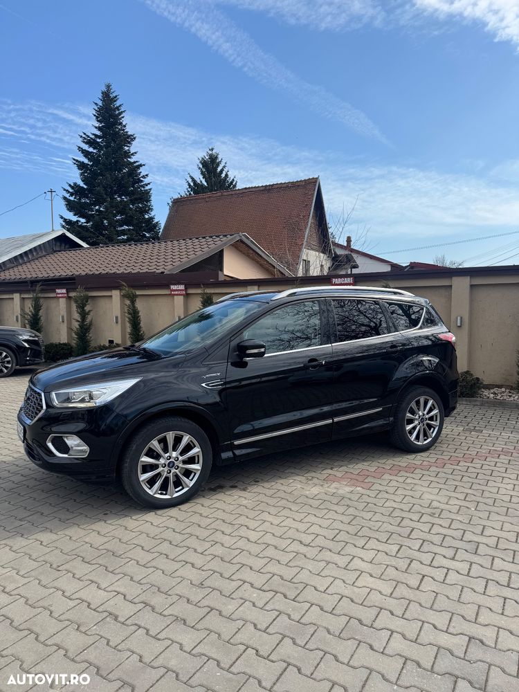 Ford Kuga 2.0 TDCi 4x4 Aut. Vignale - 4