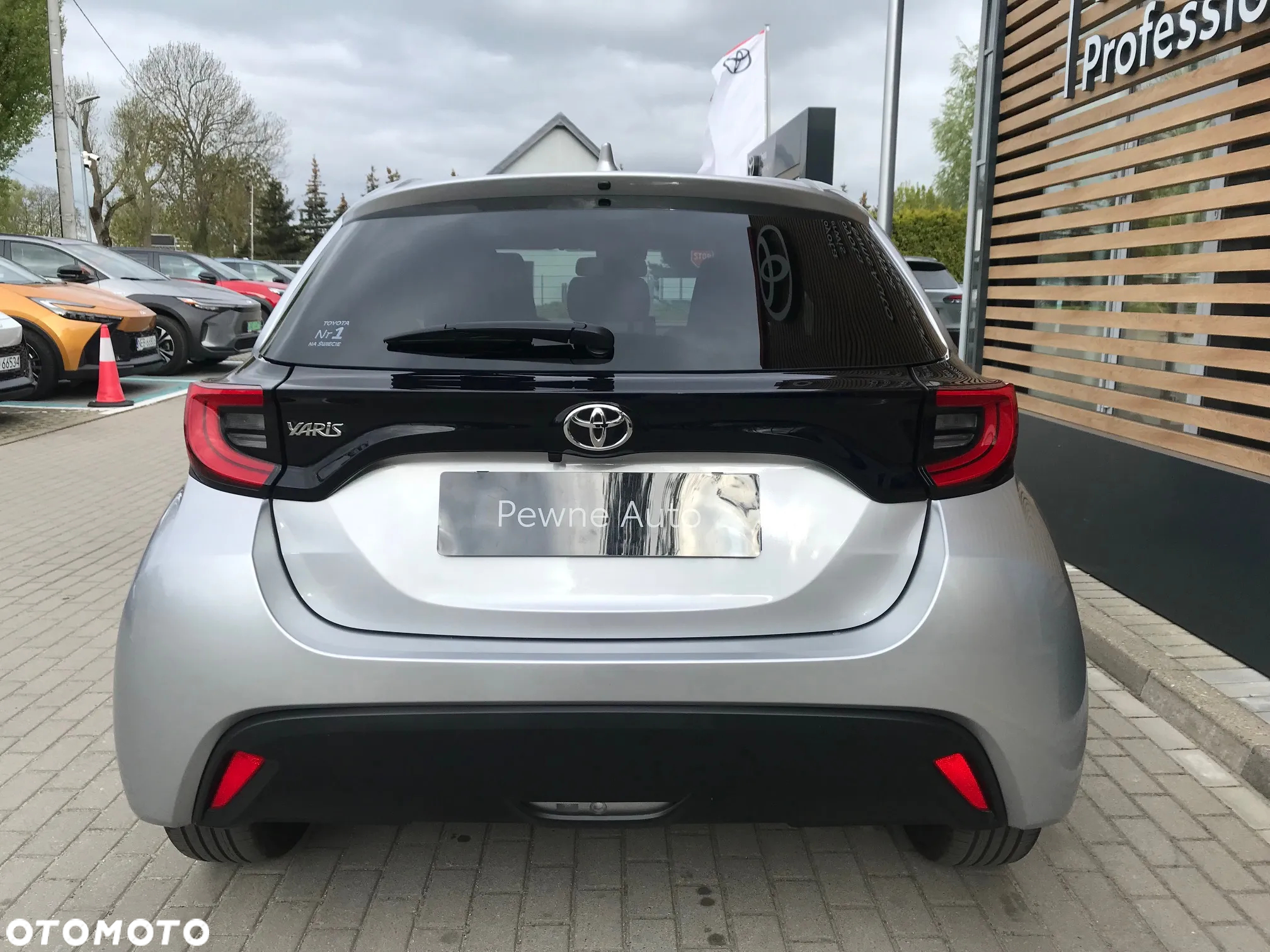 Toyota Yaris 1.5 Comfort CVT - 5