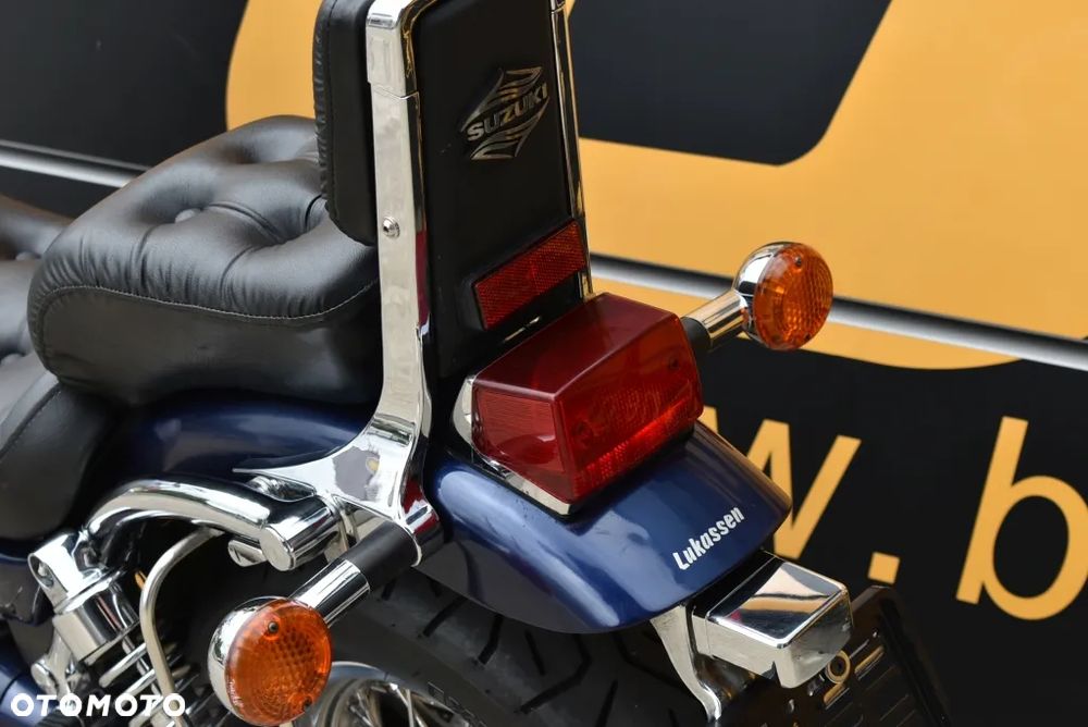 Suzuki Intruder - 16