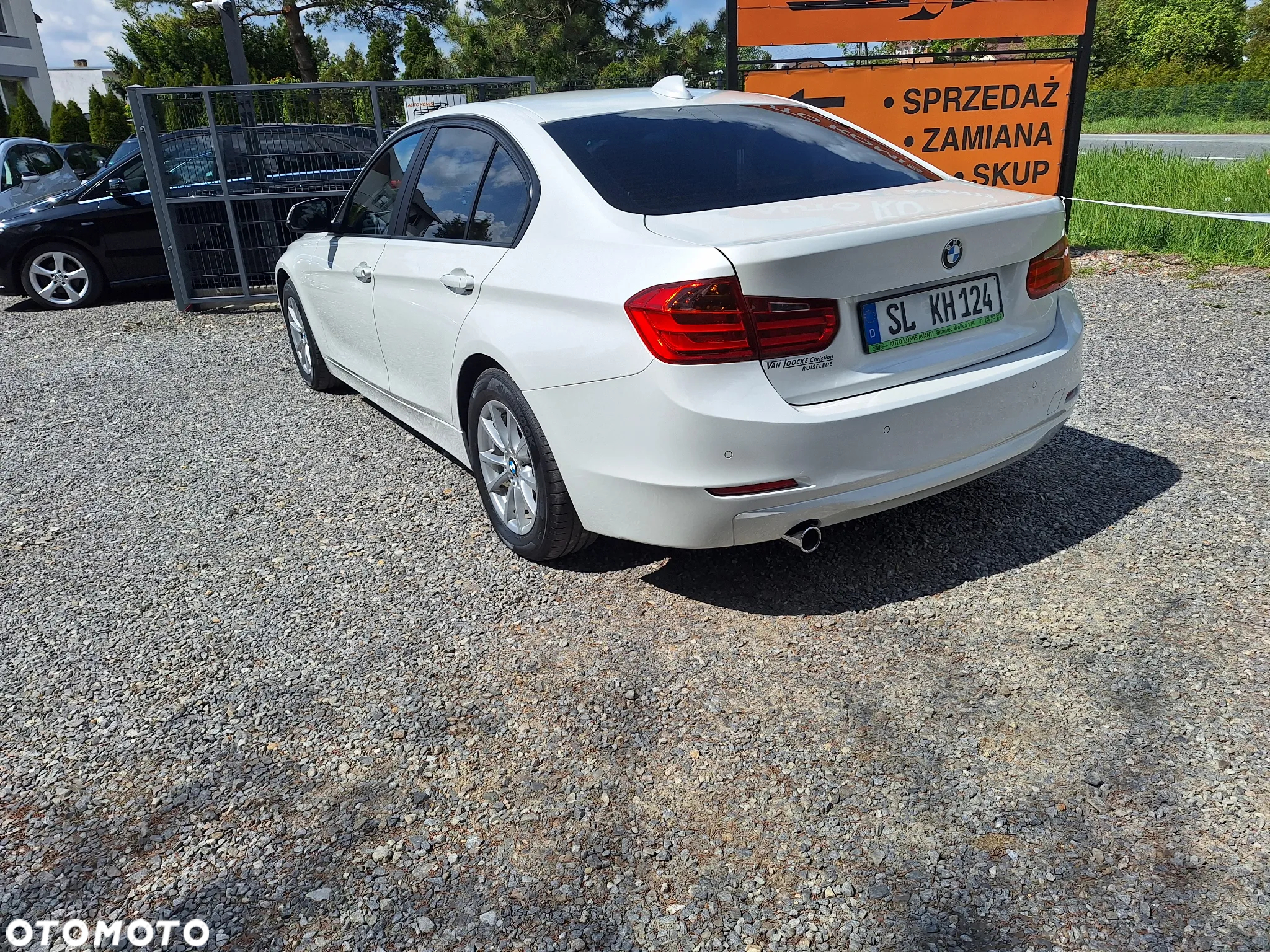 BMW Seria 3 - 16