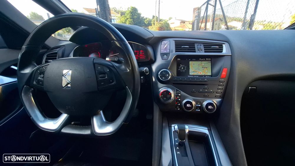 Citroën DS5 e-HDi 110 EGS6 SoChic - 35