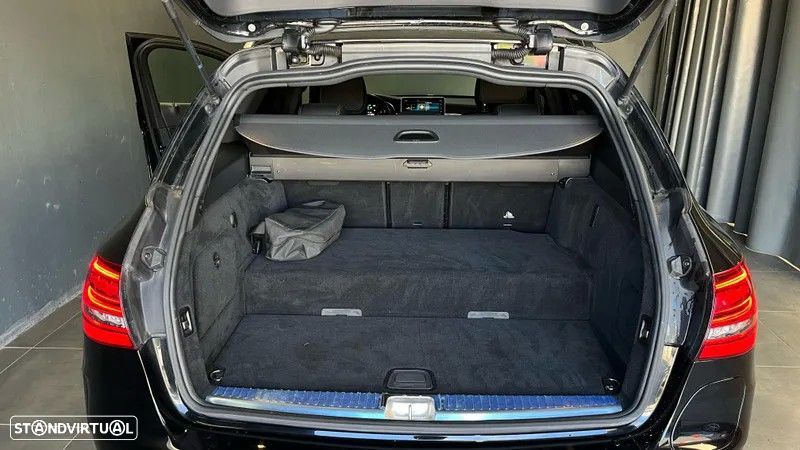 Mercedes-Benz C 300 de AMG Line - 12