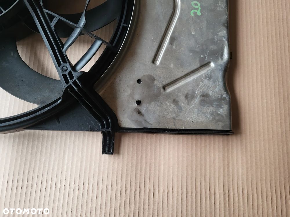 Wentylator chłodni Peugeot 208 1.6 BLUEHDI - 4