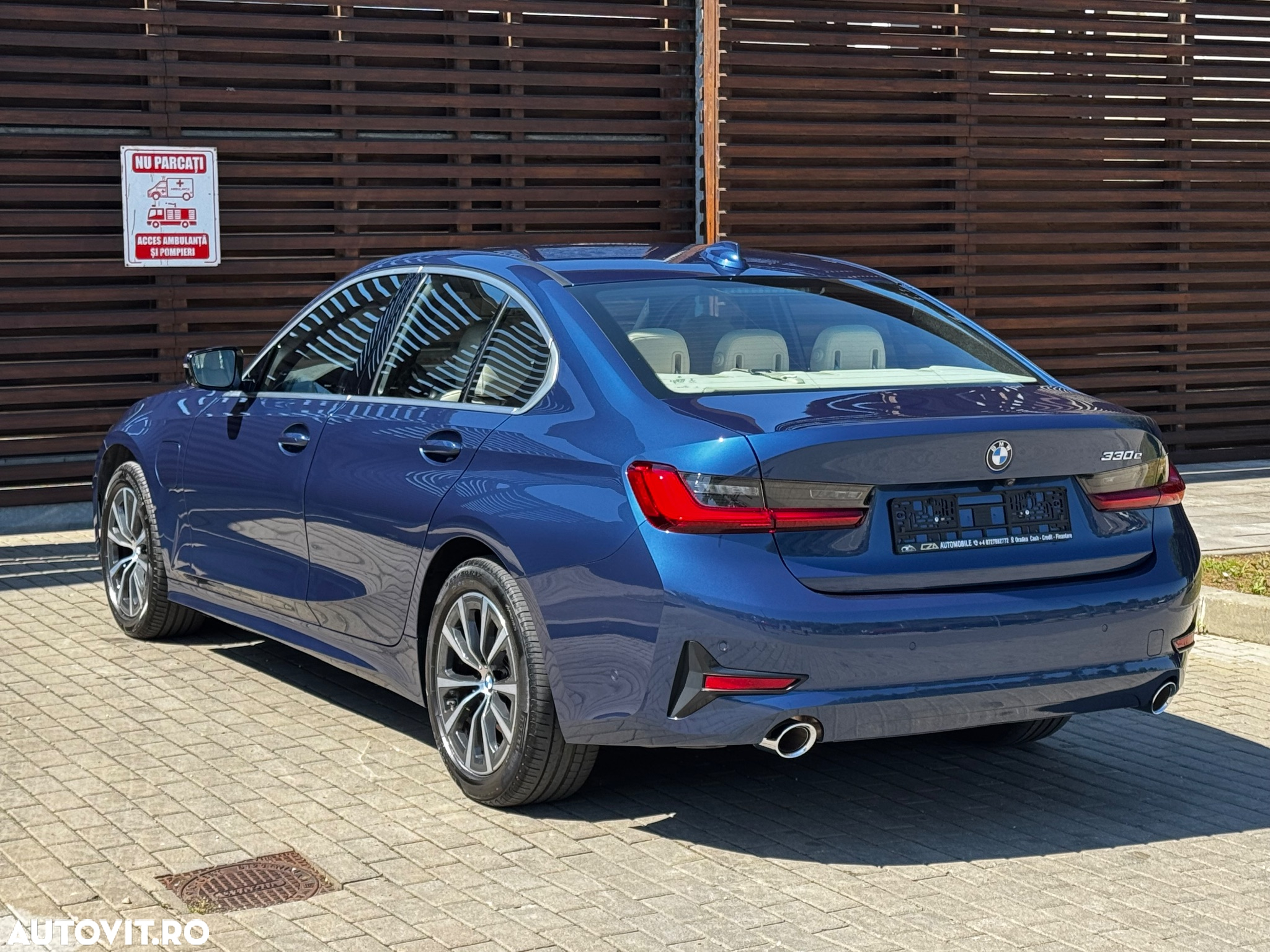 BMW Seria 3 330e Aut. Luxury Line - 11