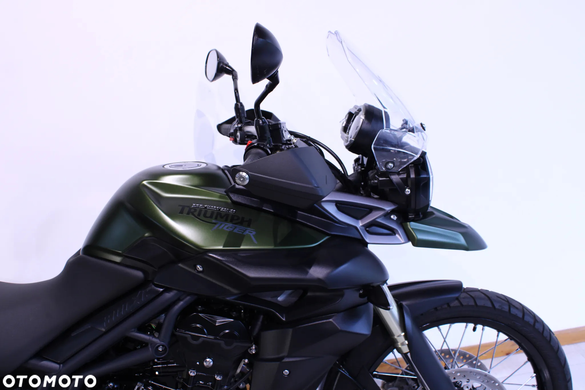 Triumph Tiger - 12